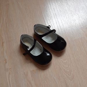 Toddler girl black dress shoes
